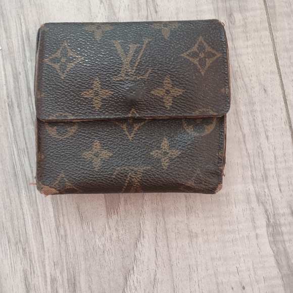 LOUIS VUITTON W Hook Wallet Monogram Beige Monogram Canvas Authentic - Picture 2 of 11